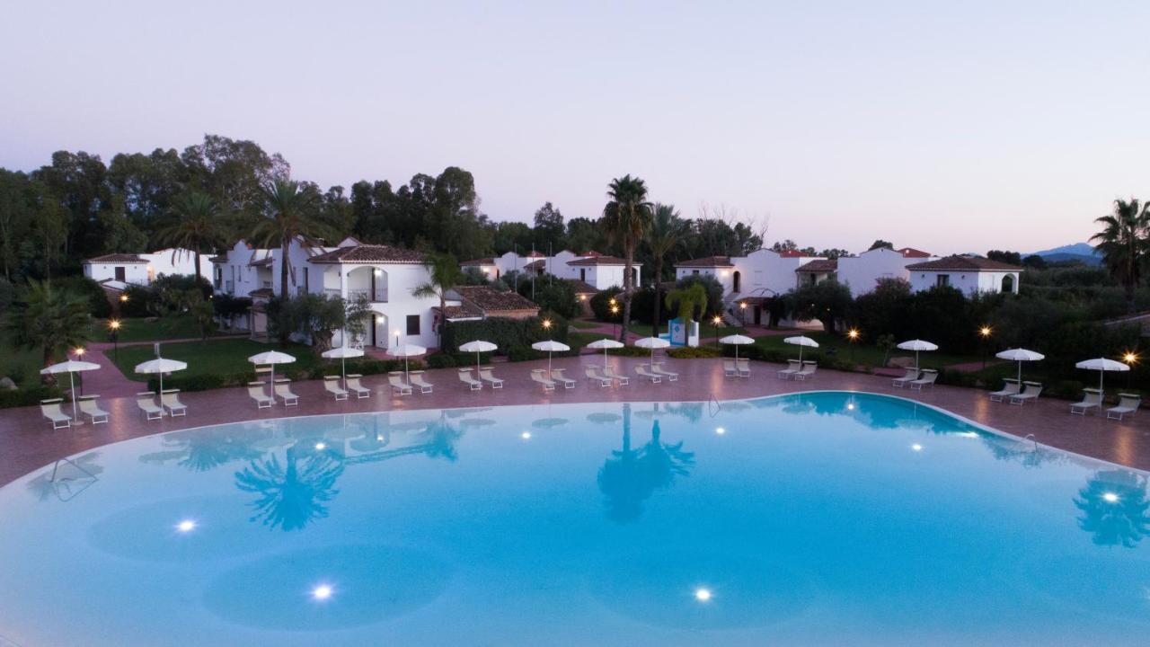 Marina Torre Navarrese Resort Santa Maria Navarrese Eksteriør billede