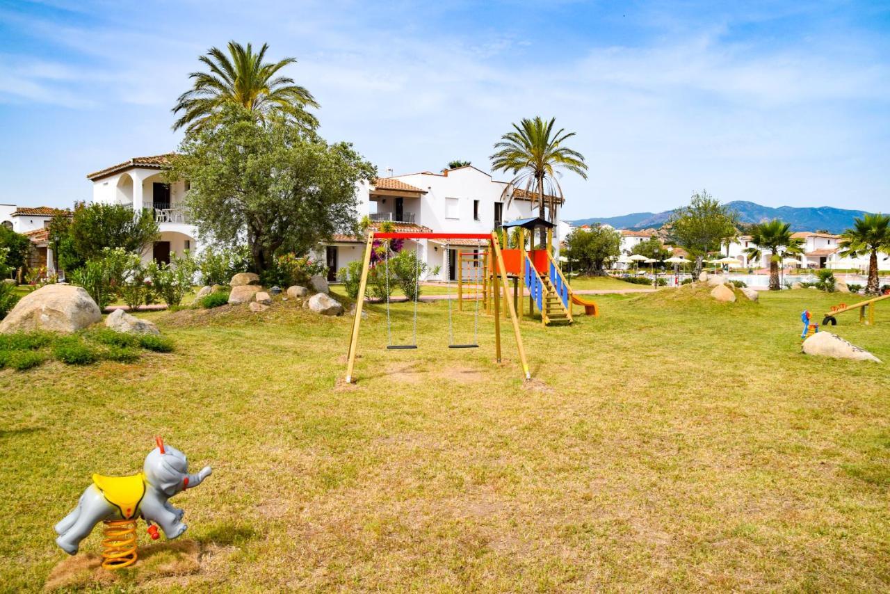 Marina Torre Navarrese Resort Santa Maria Navarrese Eksteriør billede